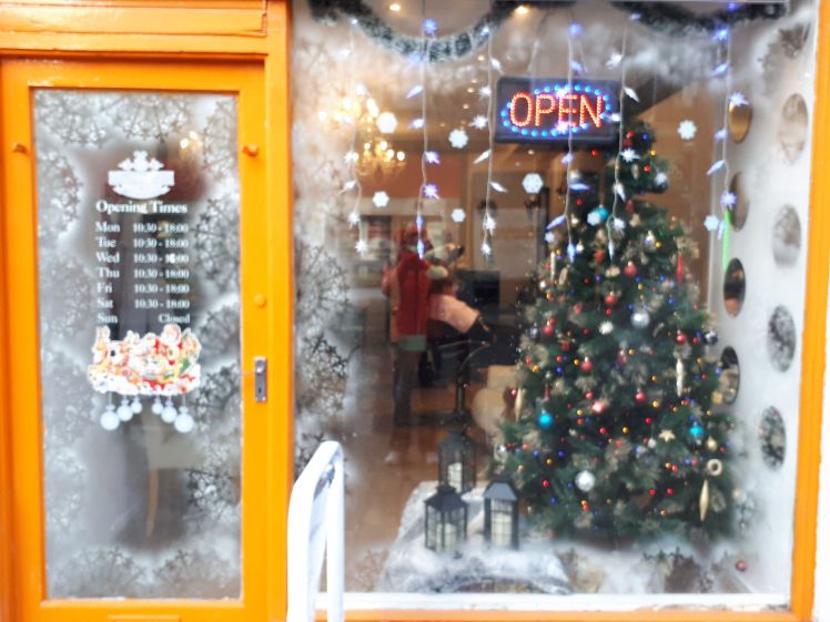 best dressed window winner (madcuts)